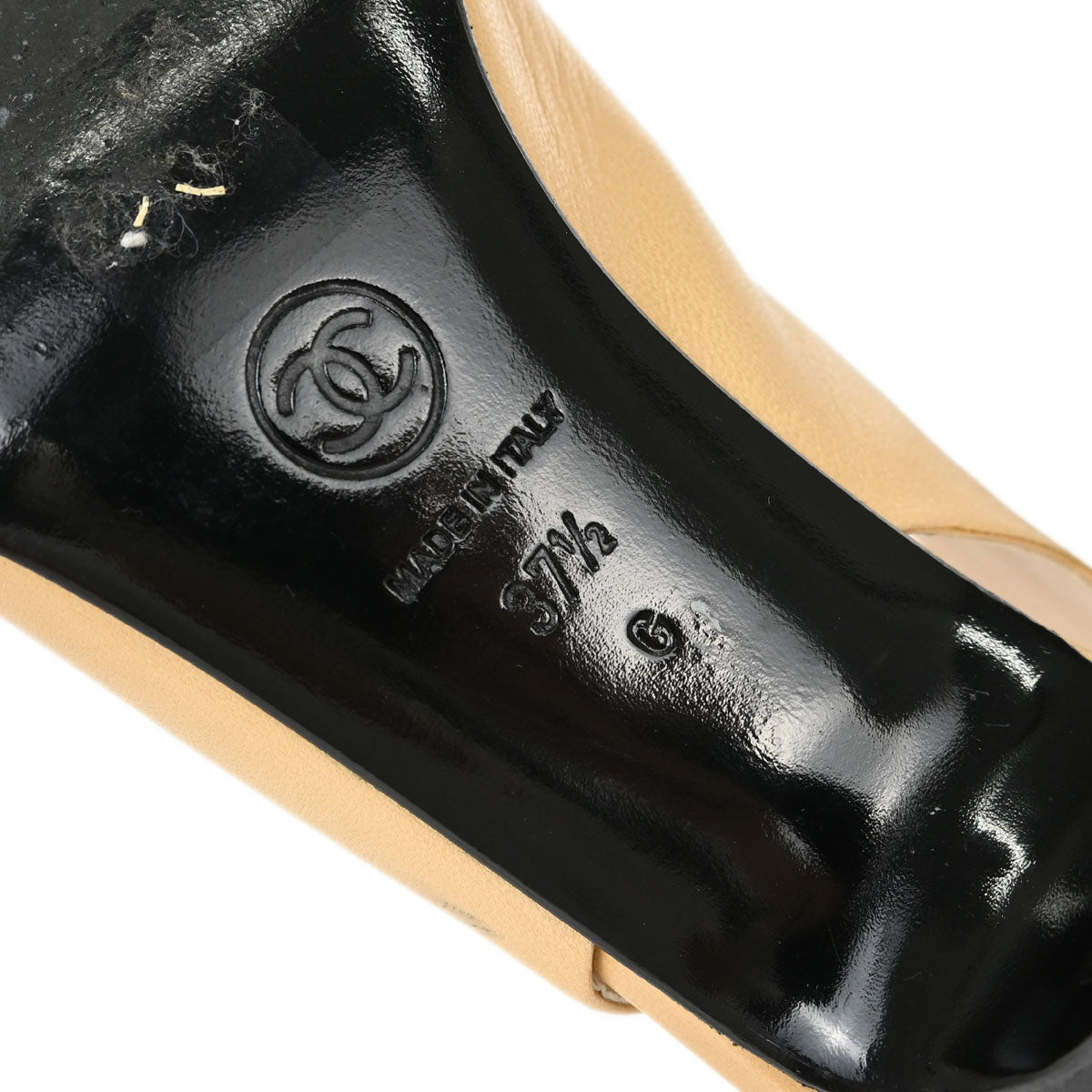 Chanel * Beige Black Leather Pumps Shoes #37 1/2