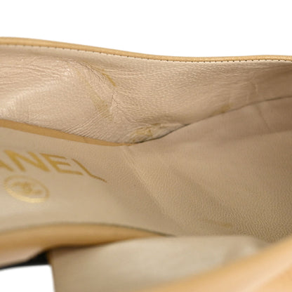 Chanel * Beige Black Leather Pumps Shoes #37 1/2