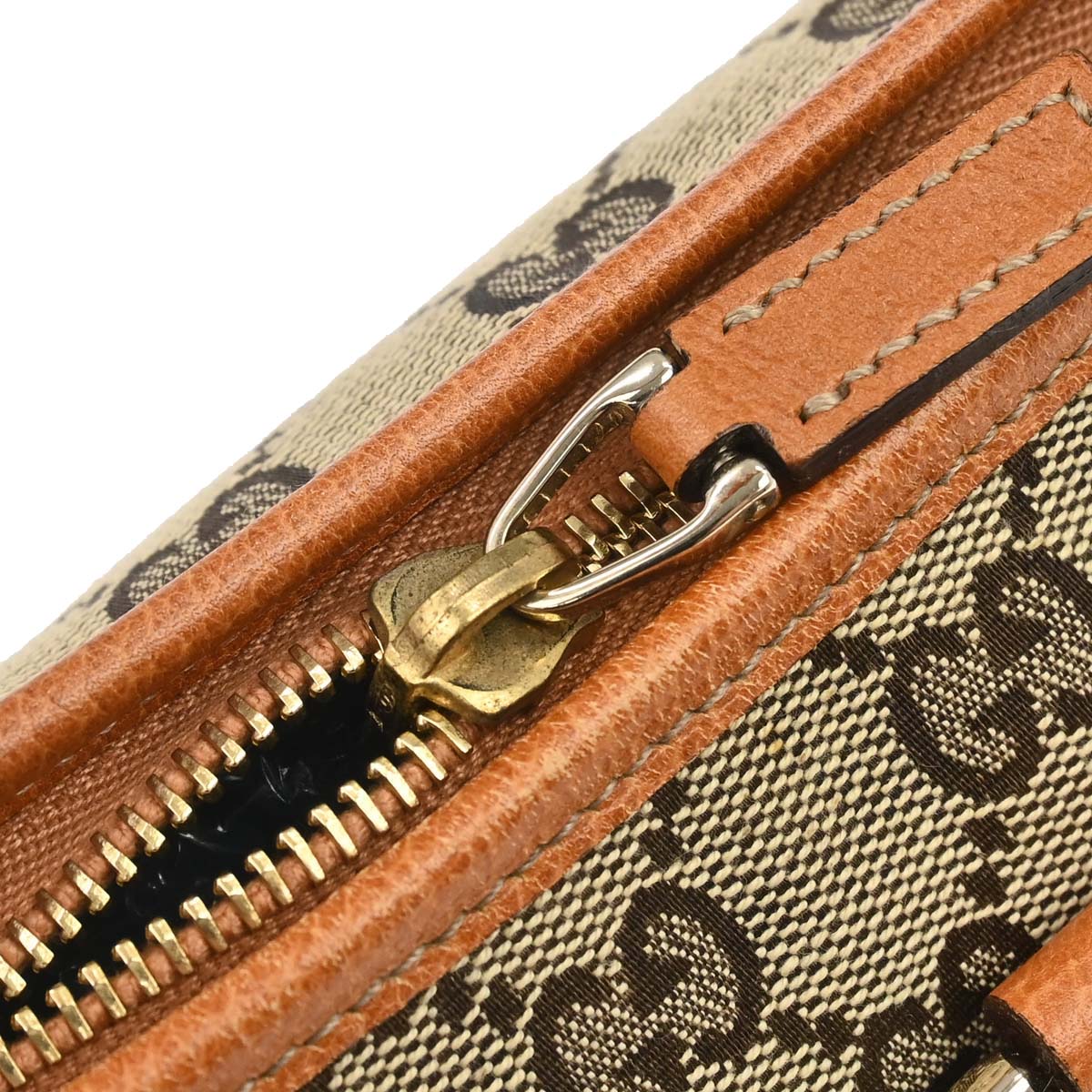 Gucci Beige Canvas GG Abbey D-Ring Handbag