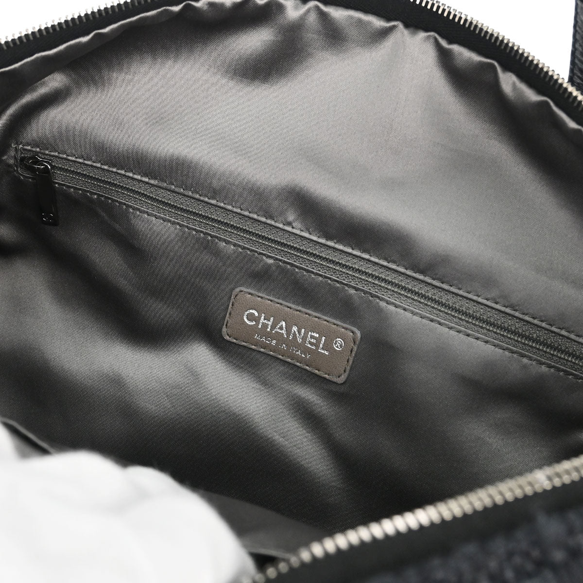 Chanel 2008-2009 Black Calfskin Tweed Portobello 2way Shoulder Handbag