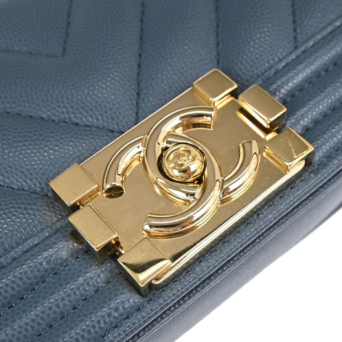 Boy Chanel 2018 Light Blue Caviar Skin Small Chain Shoulder Bag