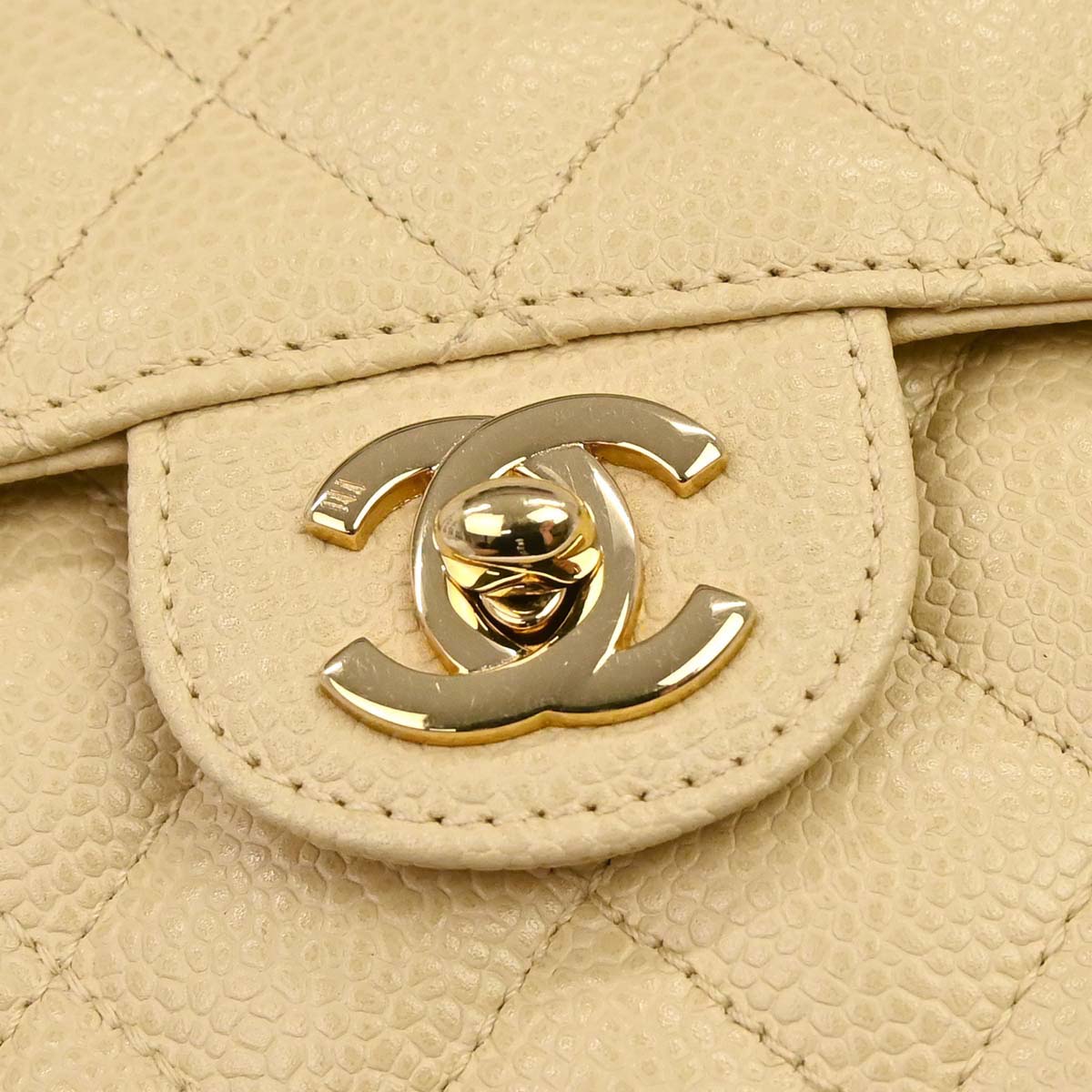 Chanel 2005-2006 Beige Caviar Skin Mini Classic Square Flap Shoulder Bag 17