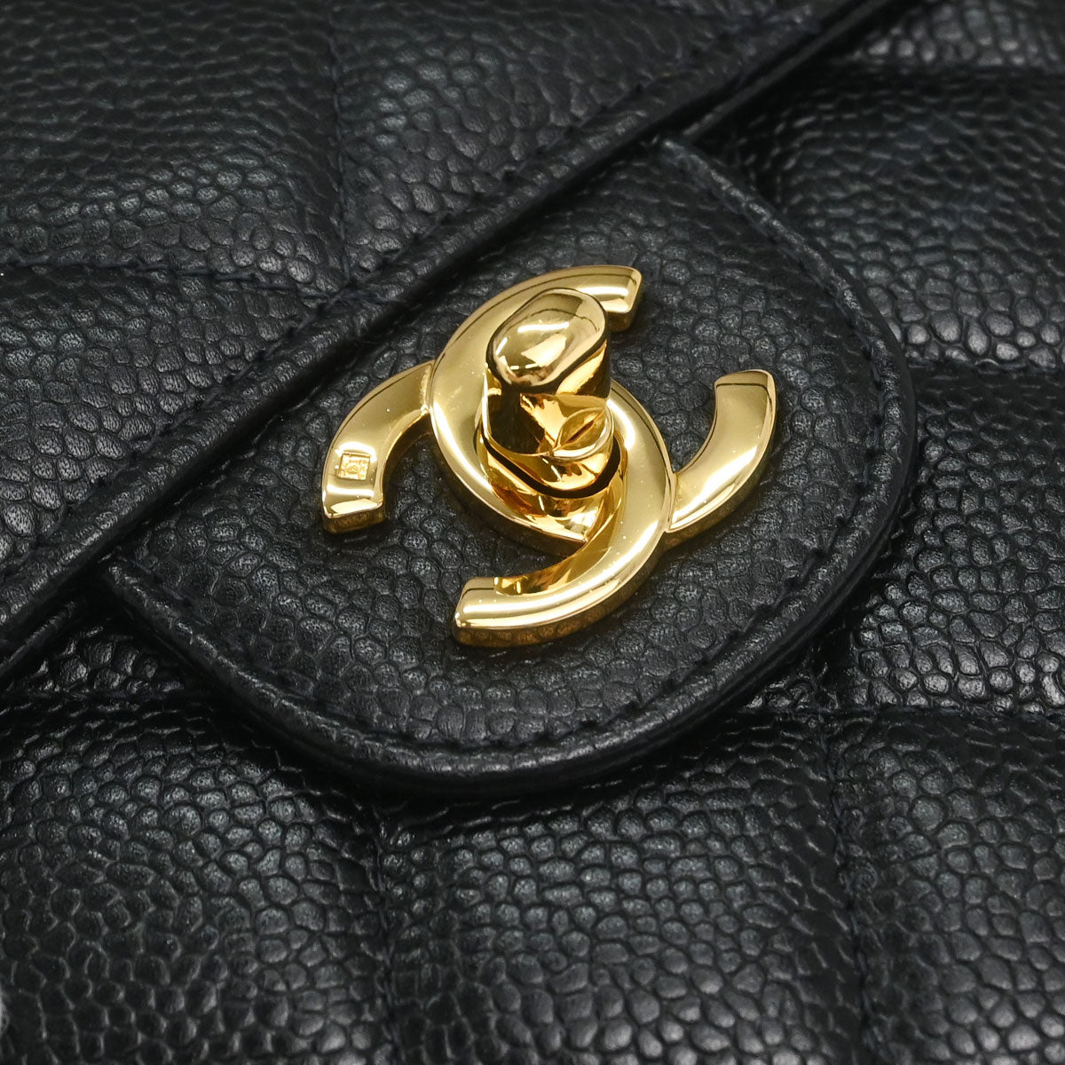 Chanel 1997-1999 Black Caviar Skin Jumbo Classic Flap Shoulder Bag