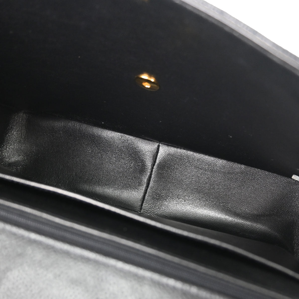Chanel 1997-1999 Black Caviar Skin Jumbo Classic Flap Shoulder Bag