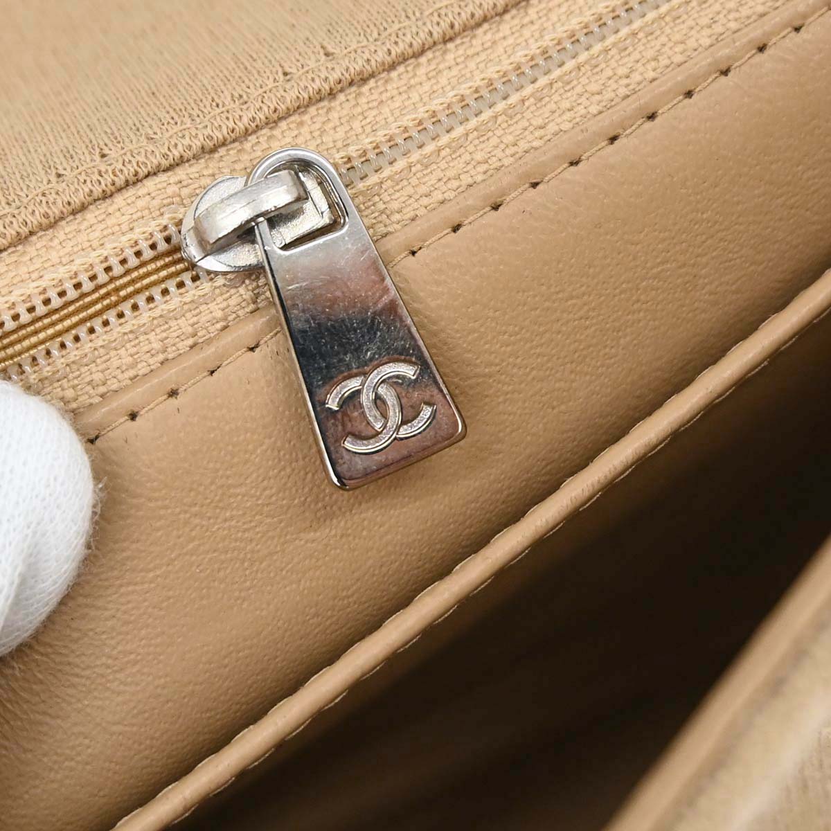 Chanel 1997-1999 Beige Jersey Single Flap Shoulder Bag