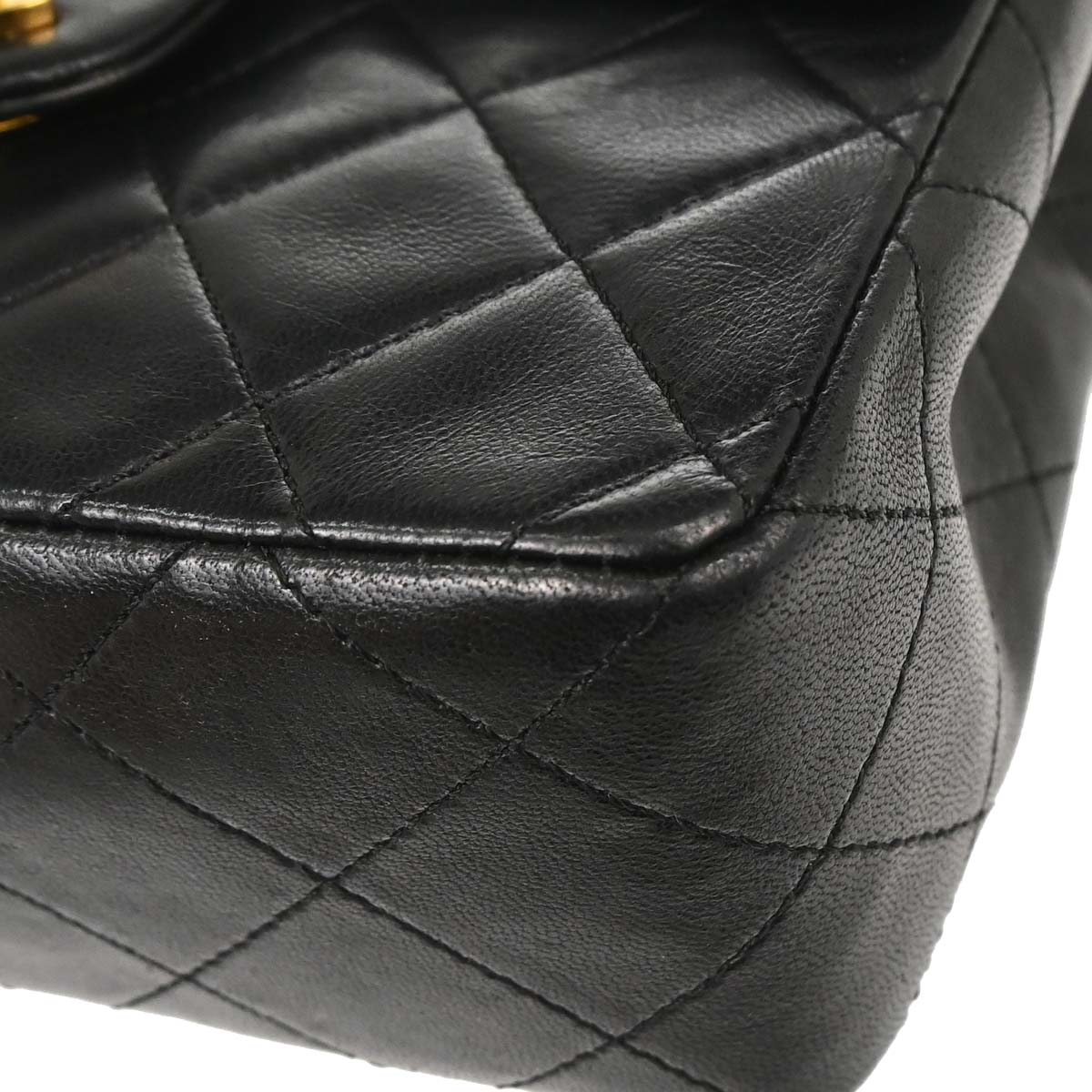 Chanel 1989-1991 Black Lambskin Mini Classic Square Flap Shoulder Bag 17