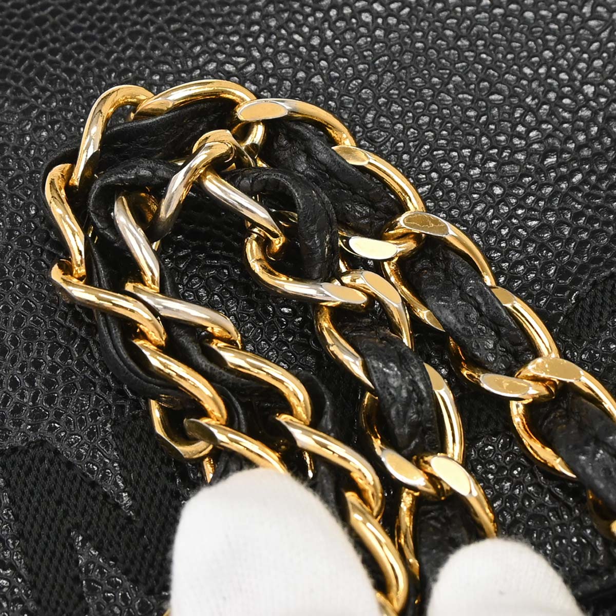 Chanel 1997-1999 Black Caviar Skin Tote Chain Handbag