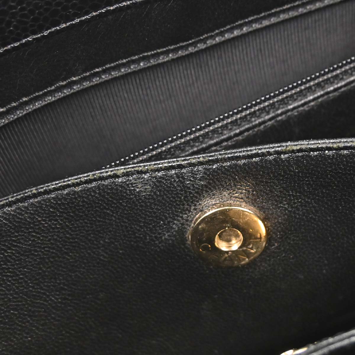 Chanel 2002-2003 Black Caviar Skin Tote Handbag