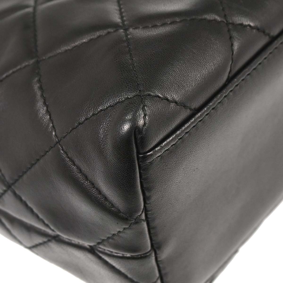Chanel 1996-1997 Black Lambskin Straight Flap Shoulder Bag
