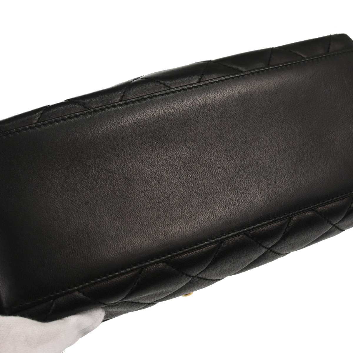 Chanel 1996-1997 Black Lambskin Straight Flap Shoulder Bag