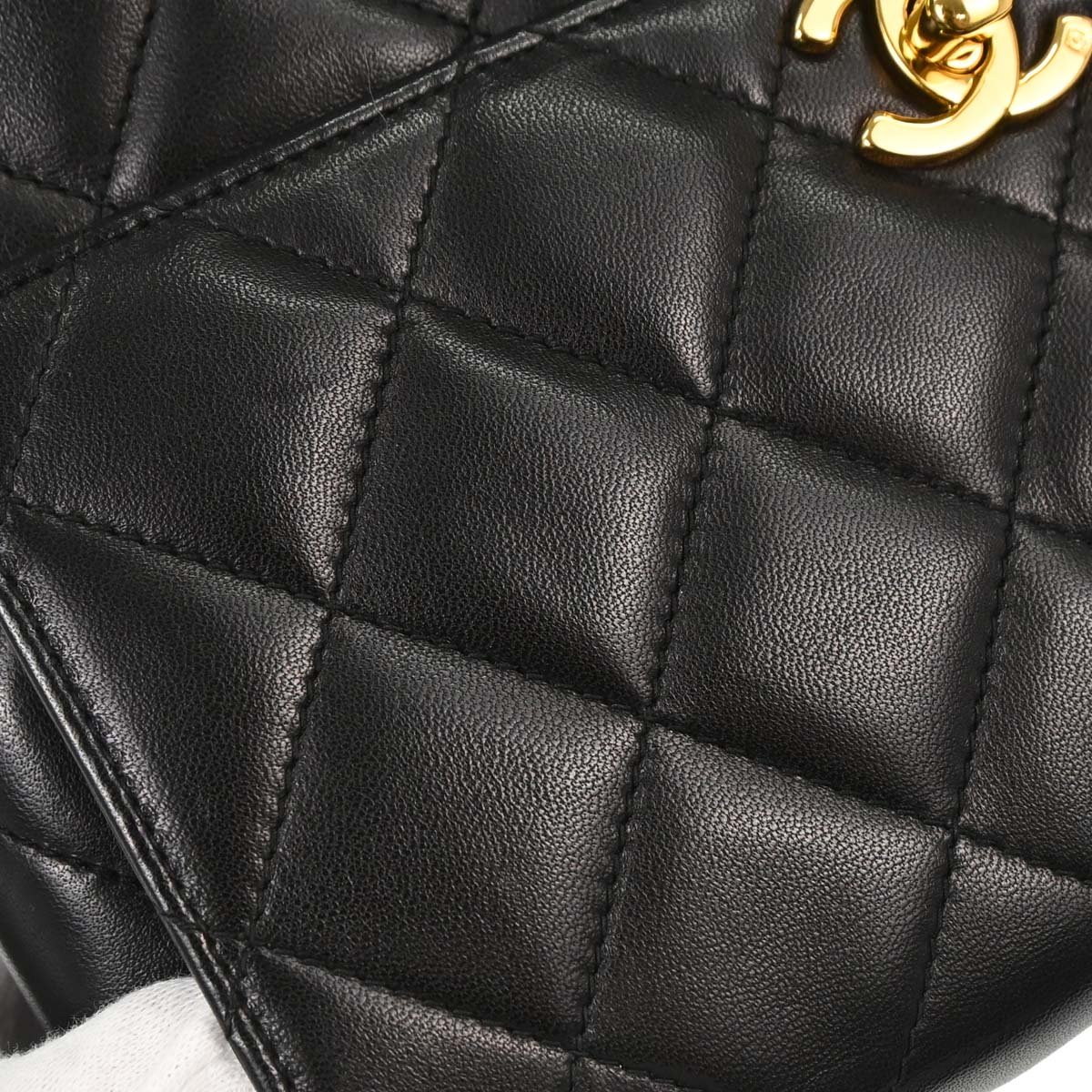Chanel 1996-1997 Black Lambskin Straight Flap Shoulder Bag