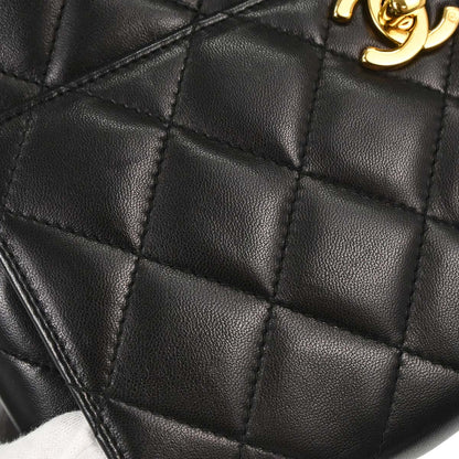 Chanel 1996-1997 Black Lambskin Straight Flap Shoulder Bag