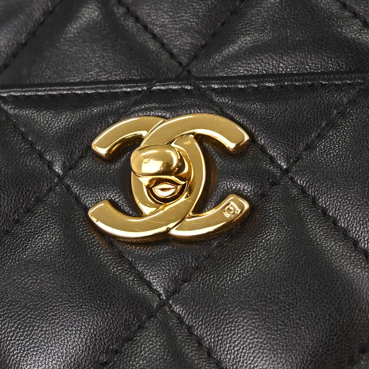 Chanel 1996-1997 Black Lambskin Straight Flap Shoulder Bag
