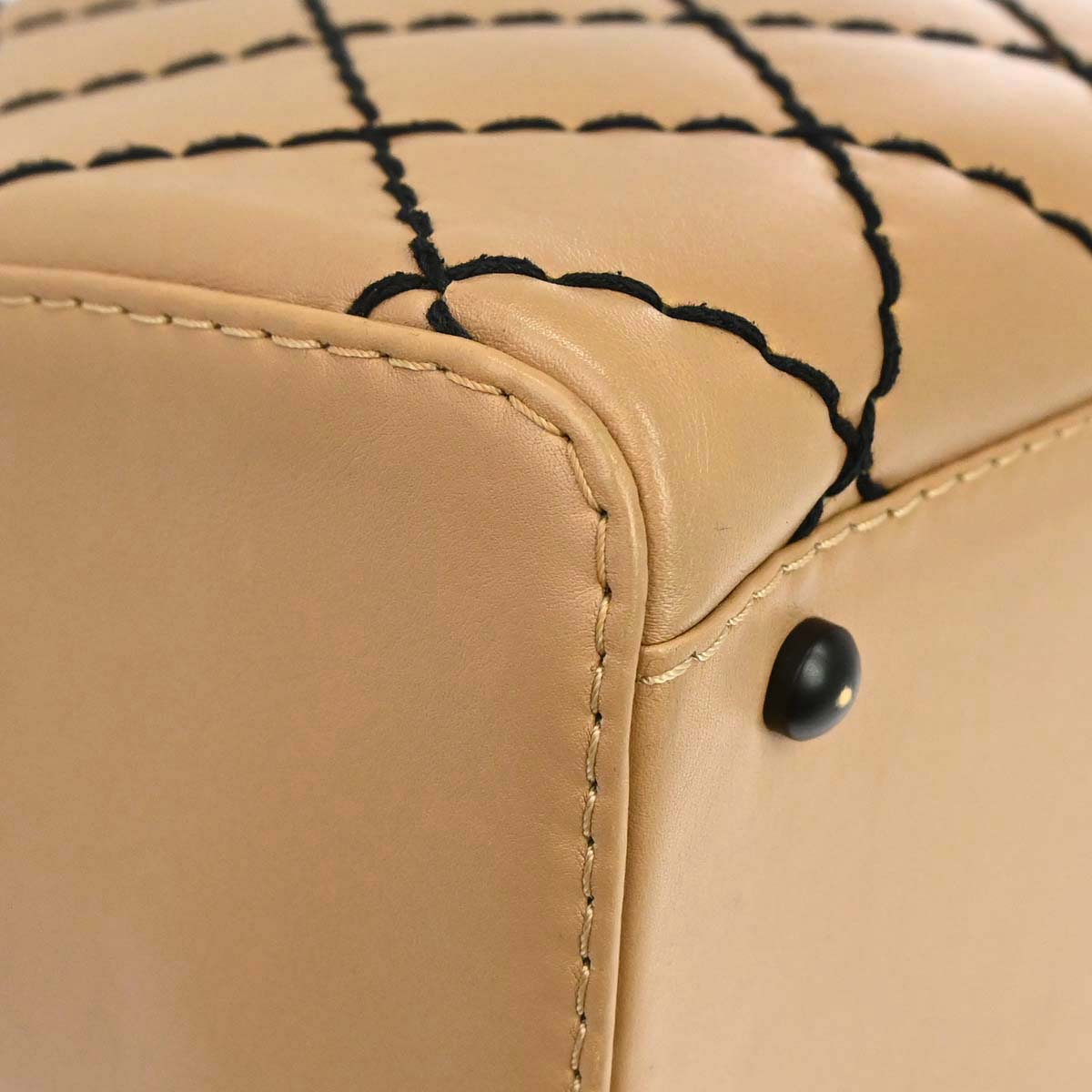 Chanel 2000-2002 Beige Calfskin Wild Stitch Handbag