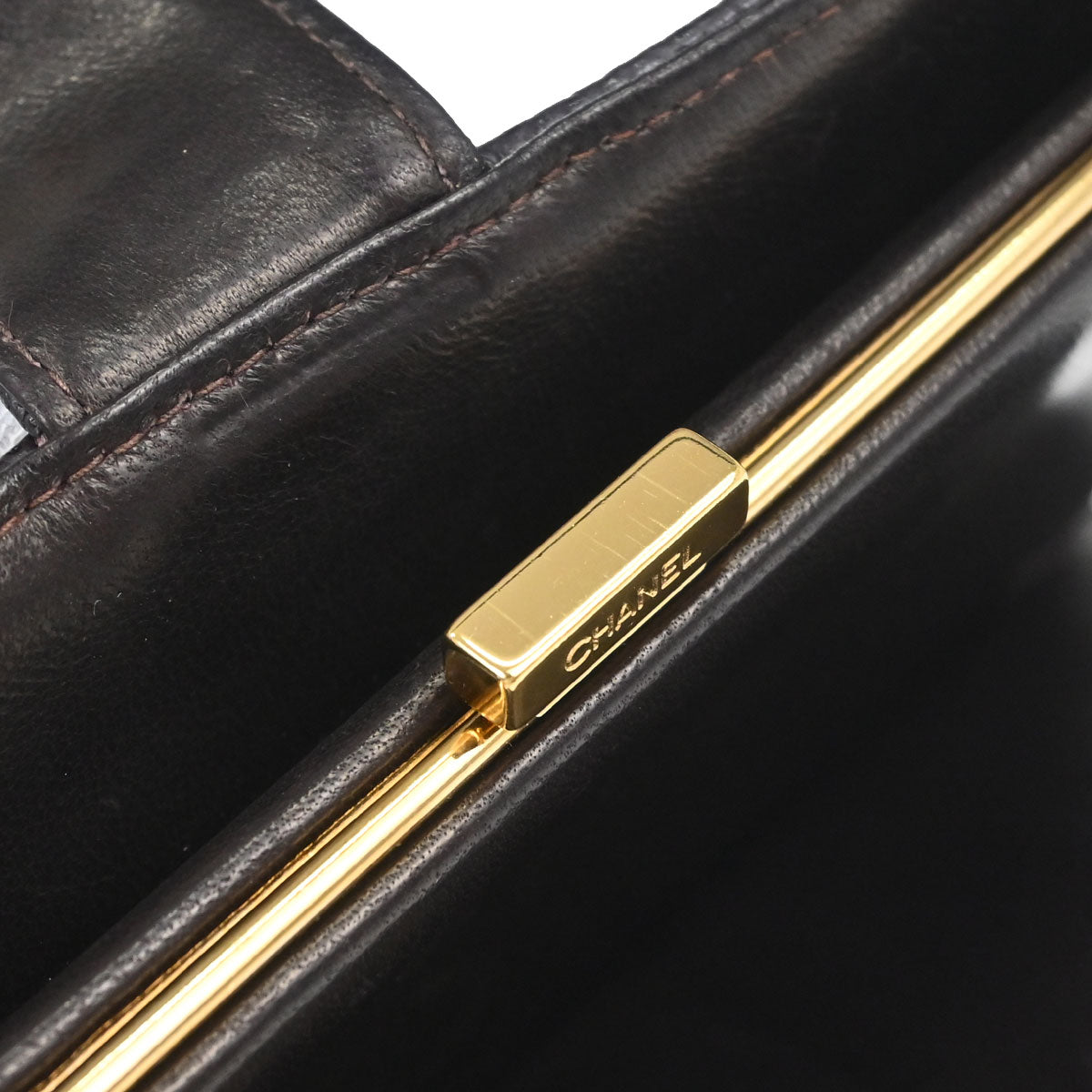 Chanel 2002-2003 Brown Caviar Skin Long Bifold Wallet Purse