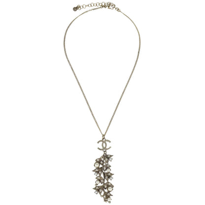 Chanel Rhinestone Costume Pearl Gold Leaf CC Pendant Necklace 05A