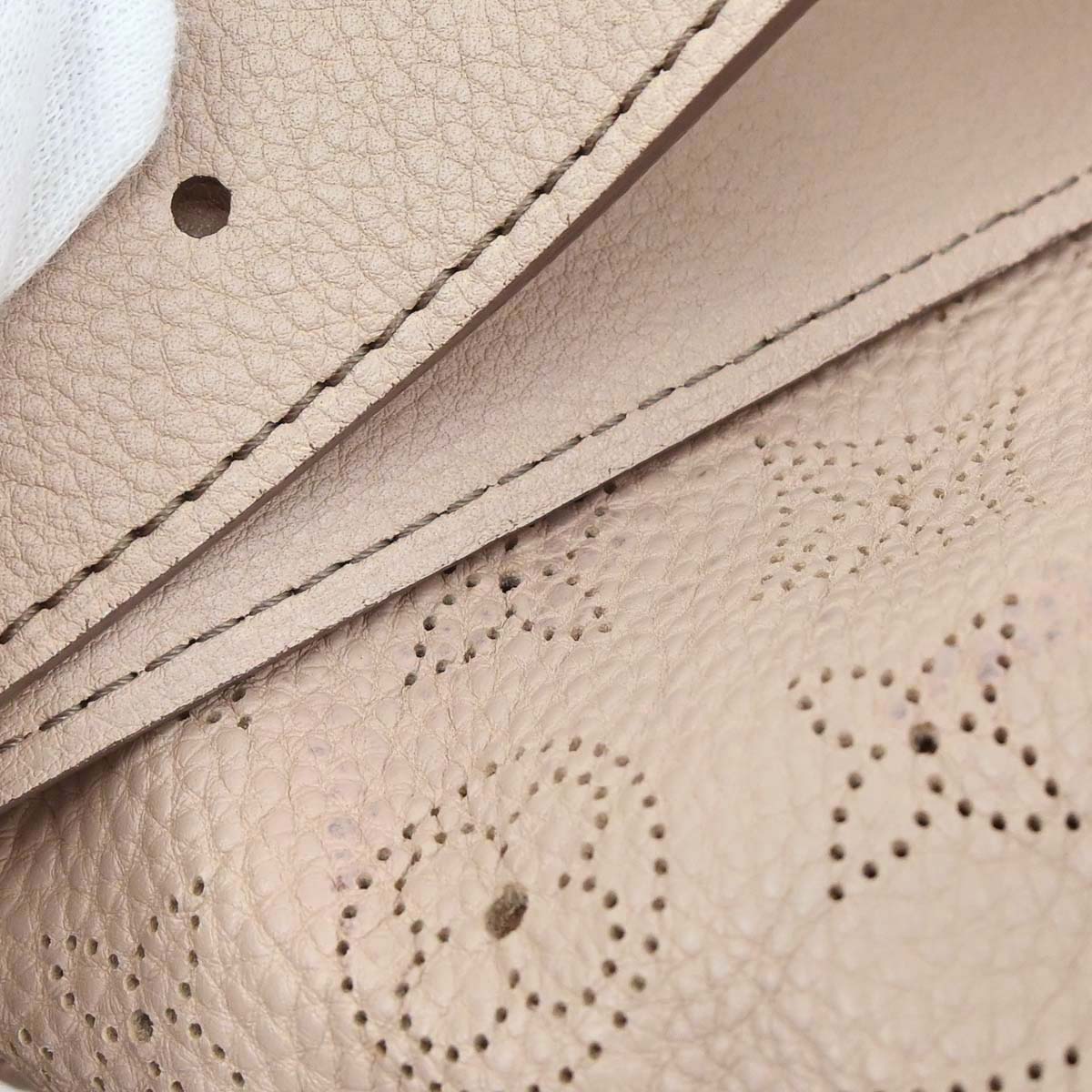 Louis Vuitton Beige Mahina Selene MM 2way Shoulder Handbag M94275