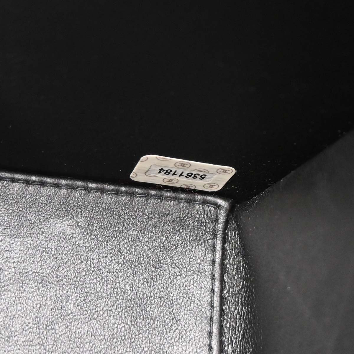 Chanel 1997-1999 Black Caviar Jumbo Classic Single Flap Shoulder Bag