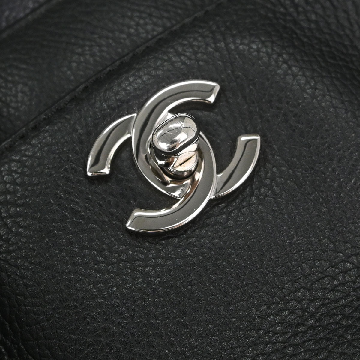 Chanel 2009-2010 Black Calfskin Executive Cerf 2way Shoulder Tote Bag