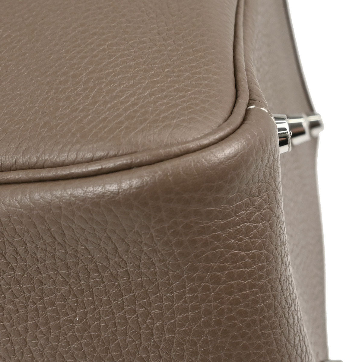 Hermes Etoupe Gray Taurillon Clemence Lindy 26 Shoulder Bag