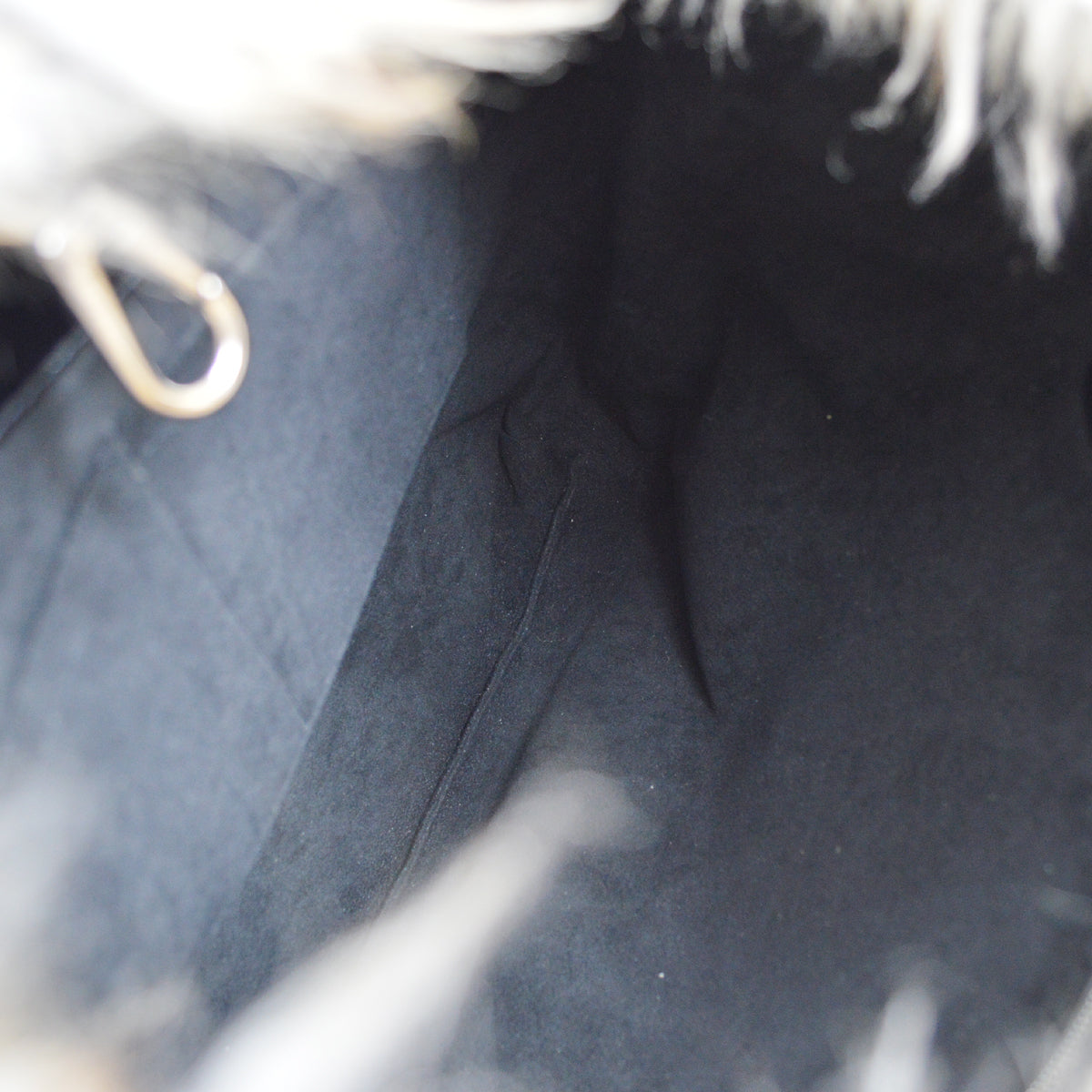 Louis Vuitton 2015 Animal Collection Mouton Sac Plat M50818