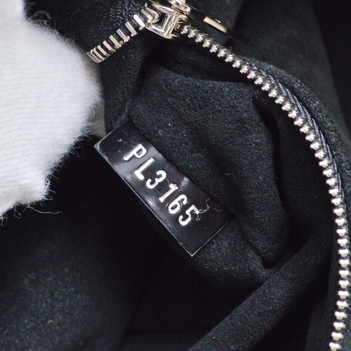 Louis Vuitton 2015 Animal Collection Mouton Sac Plat M50818