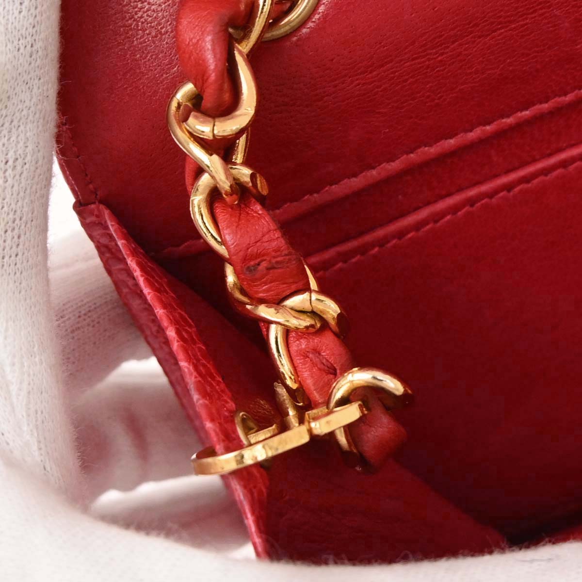 Chanel * 1989-1991 Red Lizard Turnlock Mini Full Flap Shoulder Bag