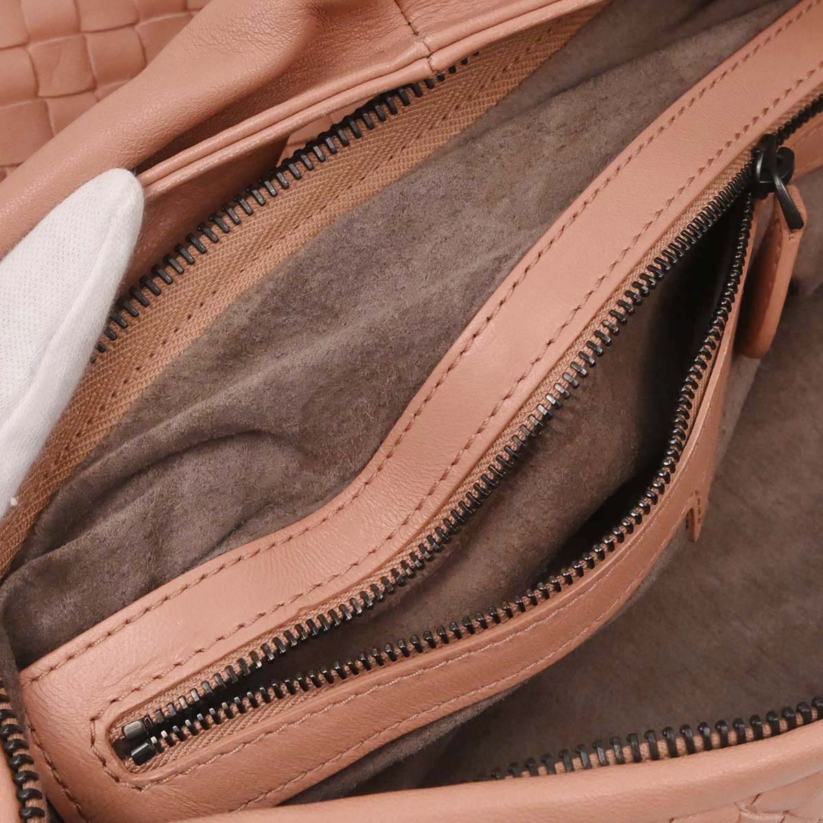 Bottega Veneta Pink Beige Lambskin Intrecciato Hobo Handbag