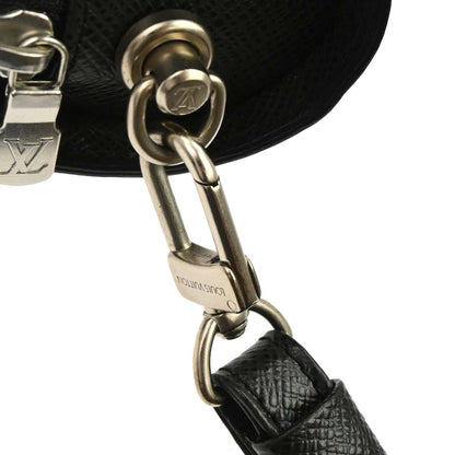 Louis Vuitton Black Taiga Baikal Clutch Bag M30182