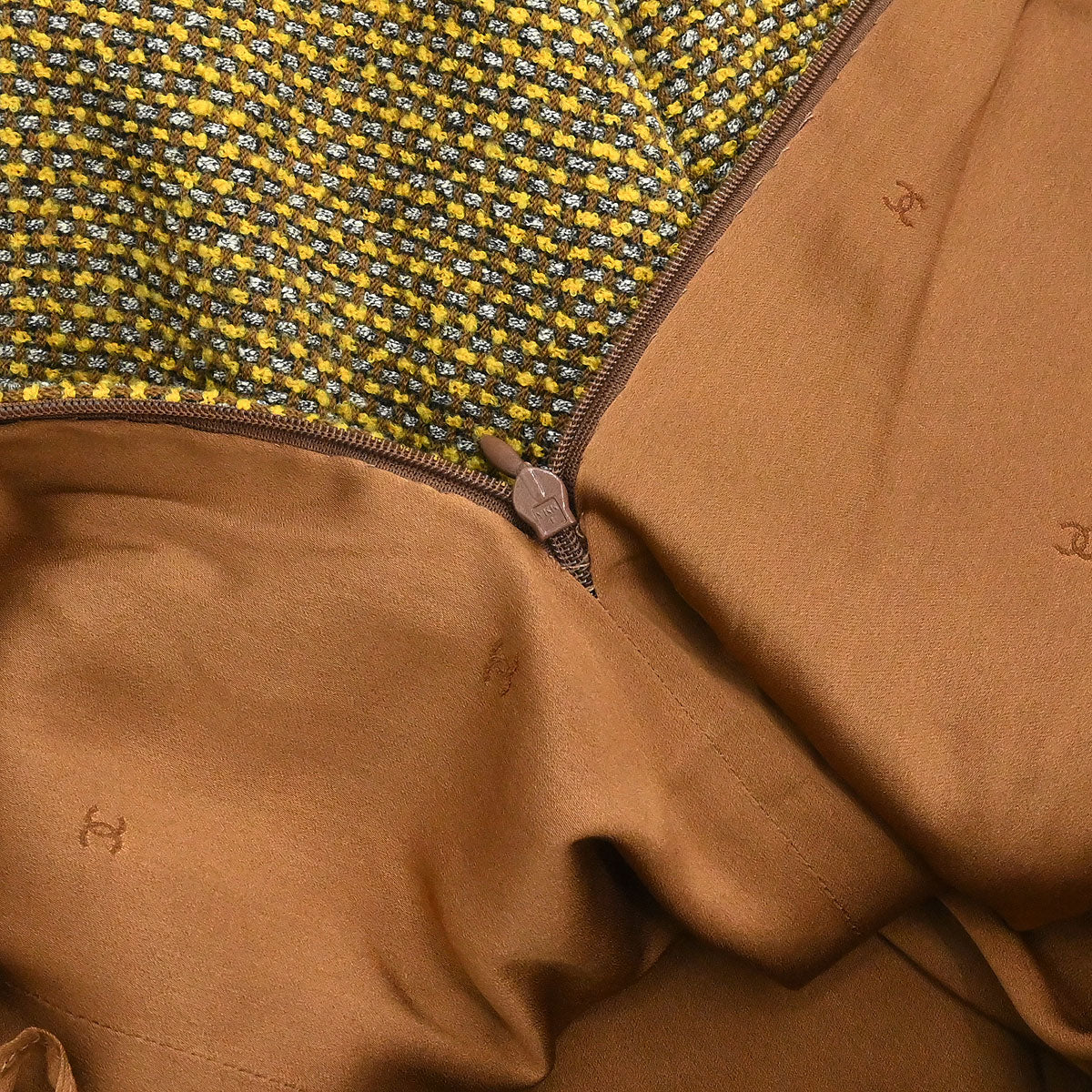 Chanel 1996 Setup Suit Jacket Skirt Tweed Brown #36