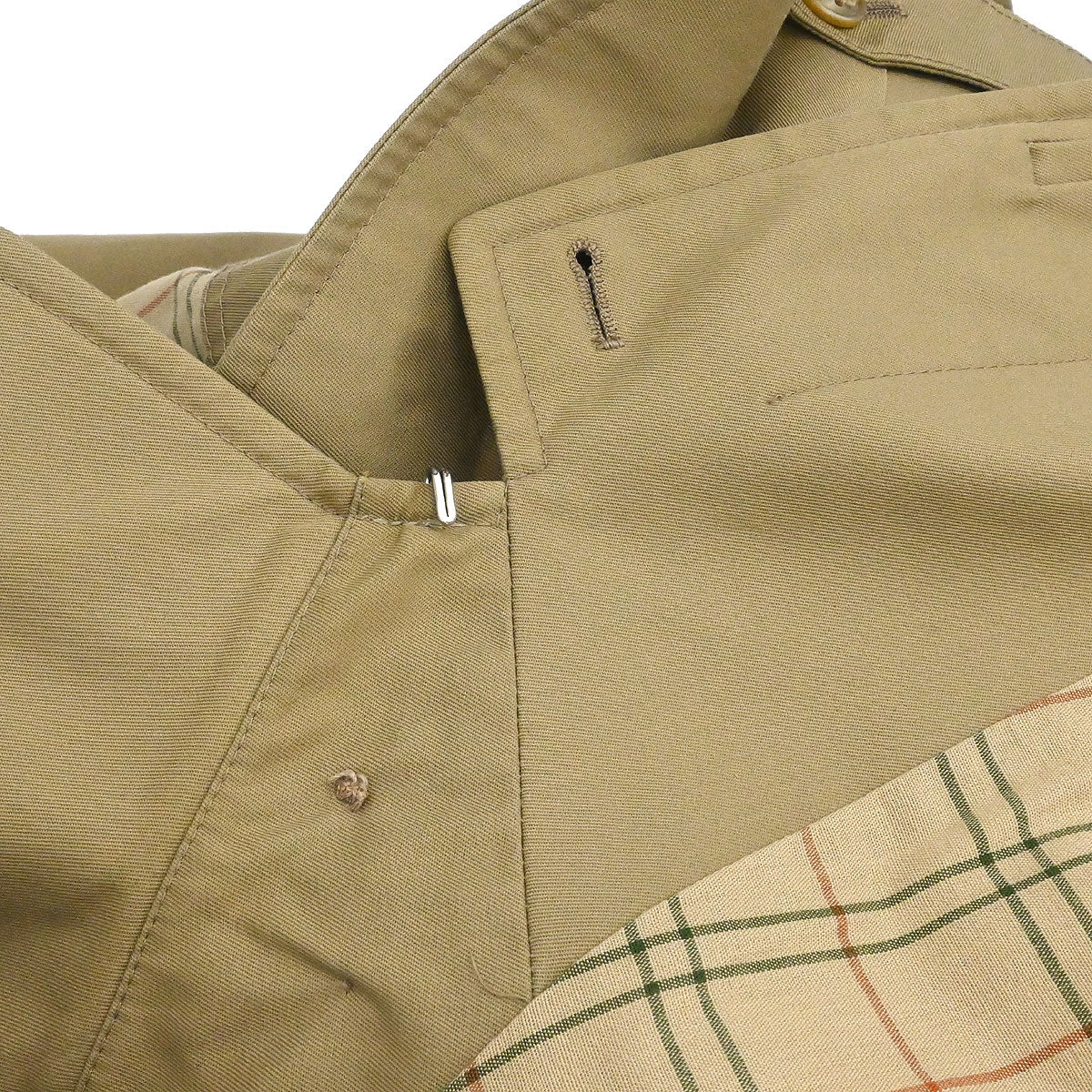 Yves Saint Laurent Trench Coat Beige