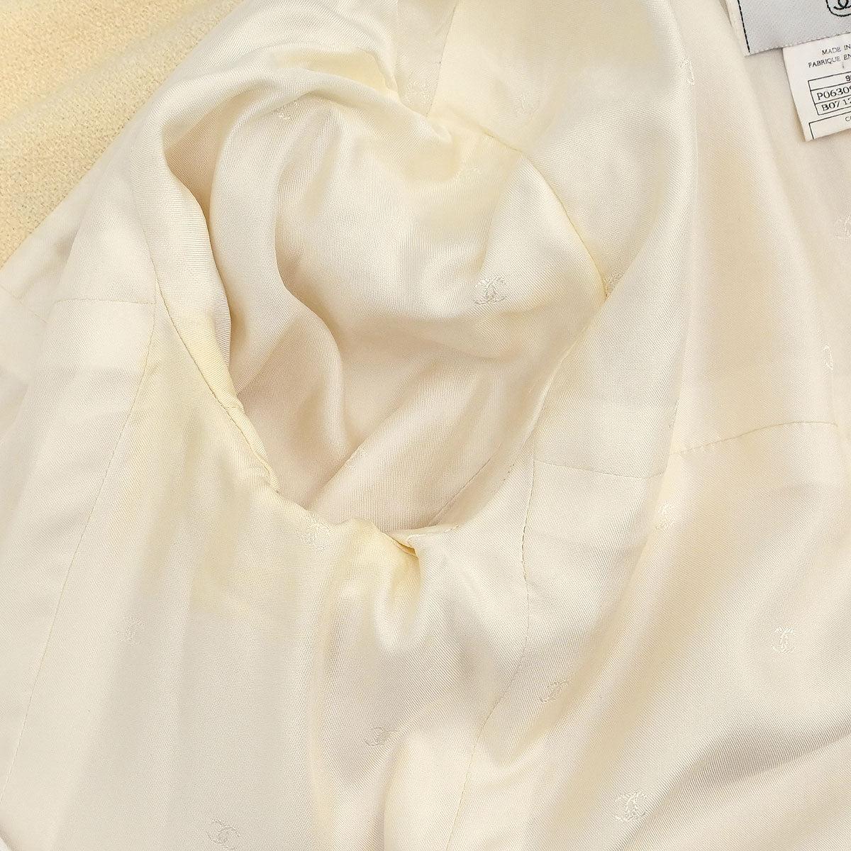 Chanel 1996 Single Breasted Jacket Ivory #42