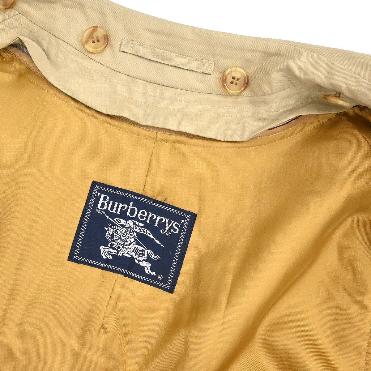Burberrys Trench Coat Beige