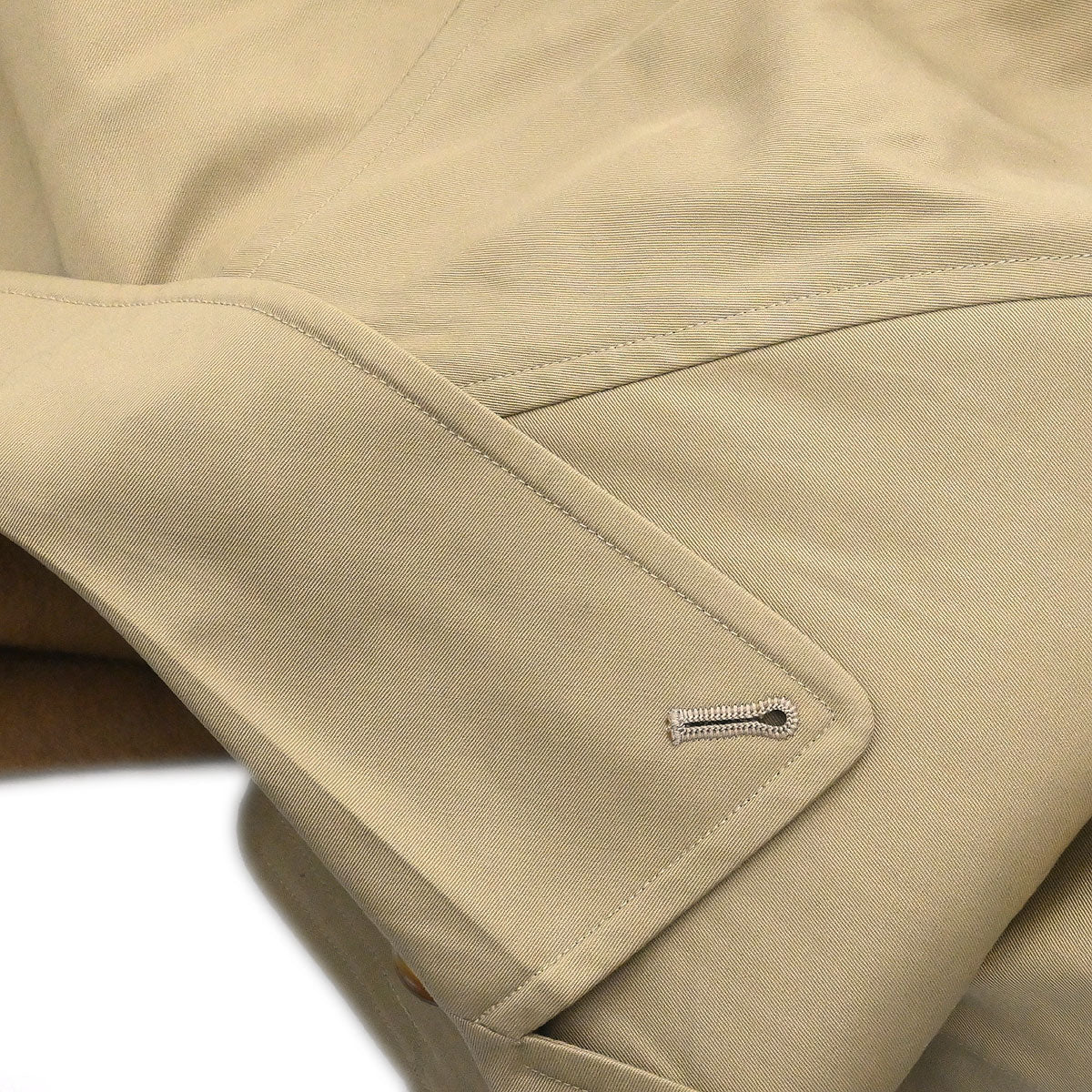 Burberrys Trench Coat Beige