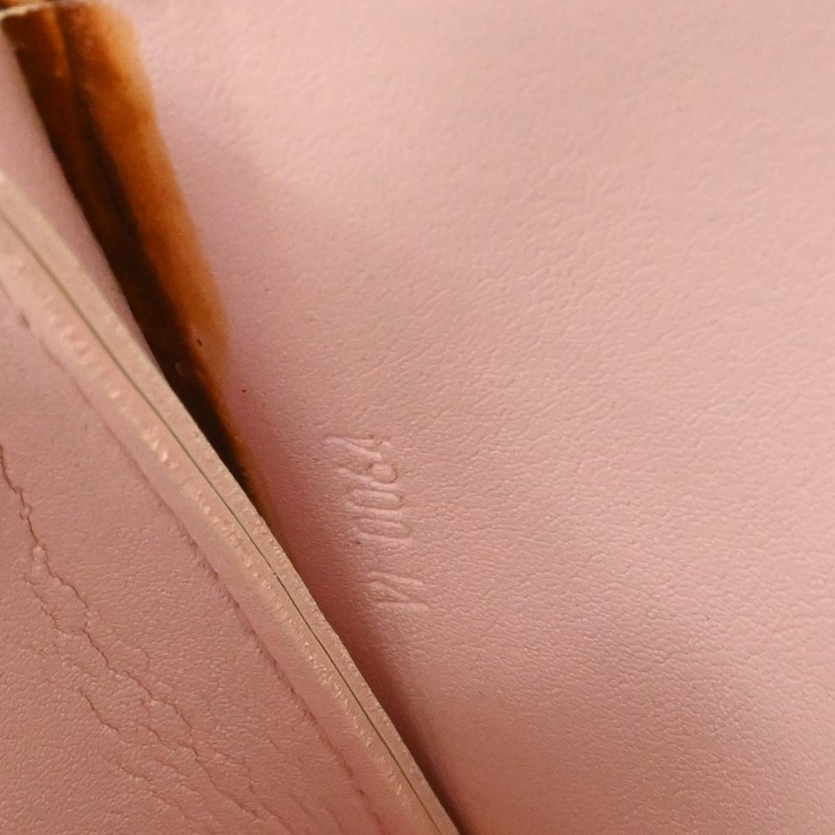 Louis Vuitton Beige Monogram Vernis Lexington Handbag M91343