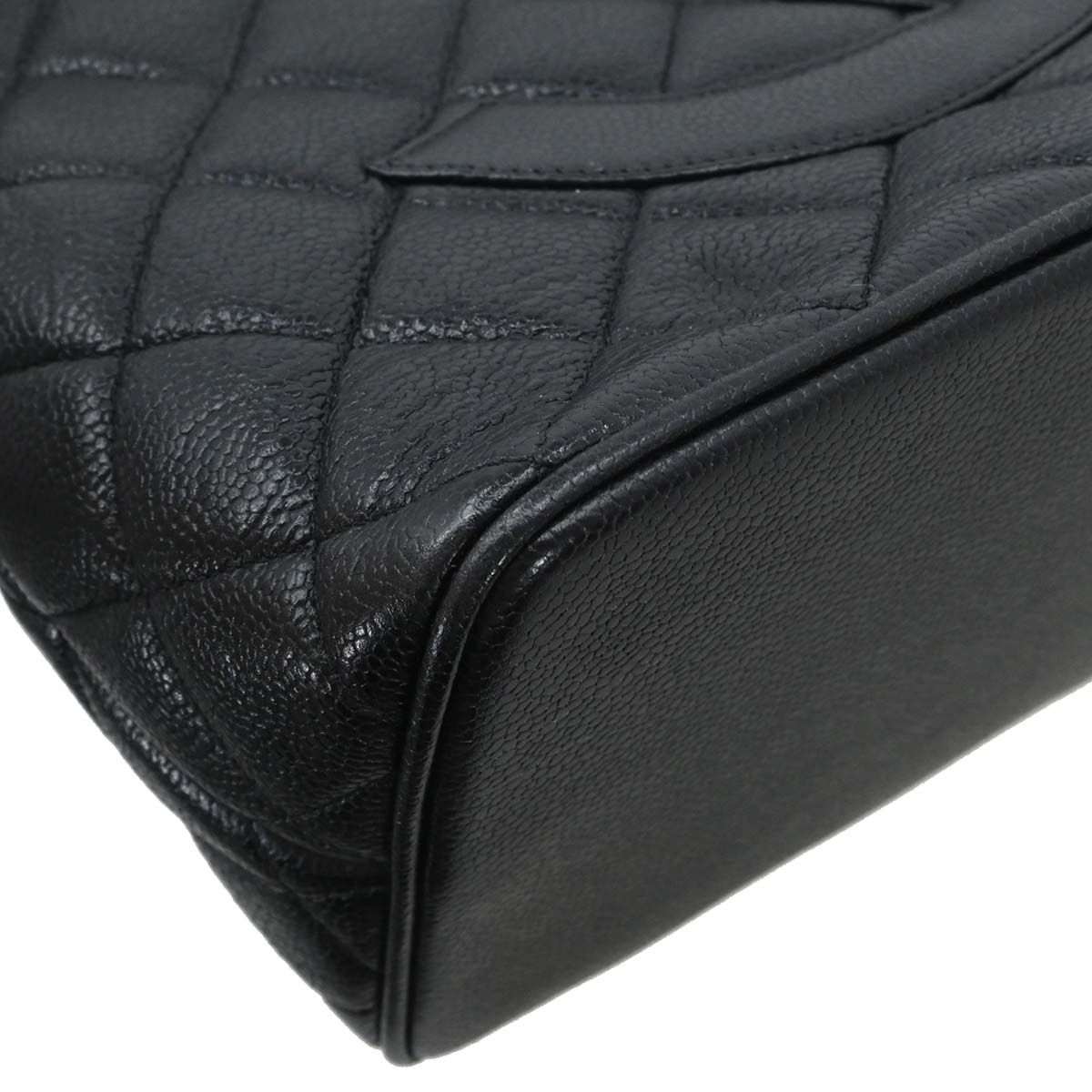 Chanel 2000-2002 Black Caviar Skin Medallion Tote Handbag