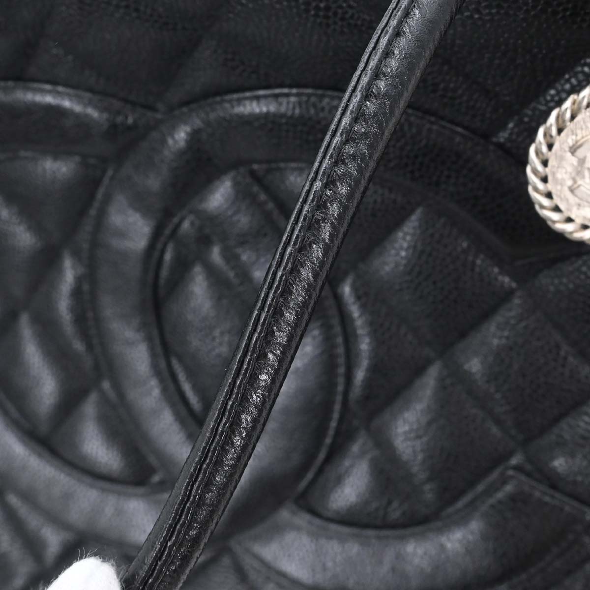 Chanel 2000-2002 Black Caviar Skin Medallion Tote Handbag