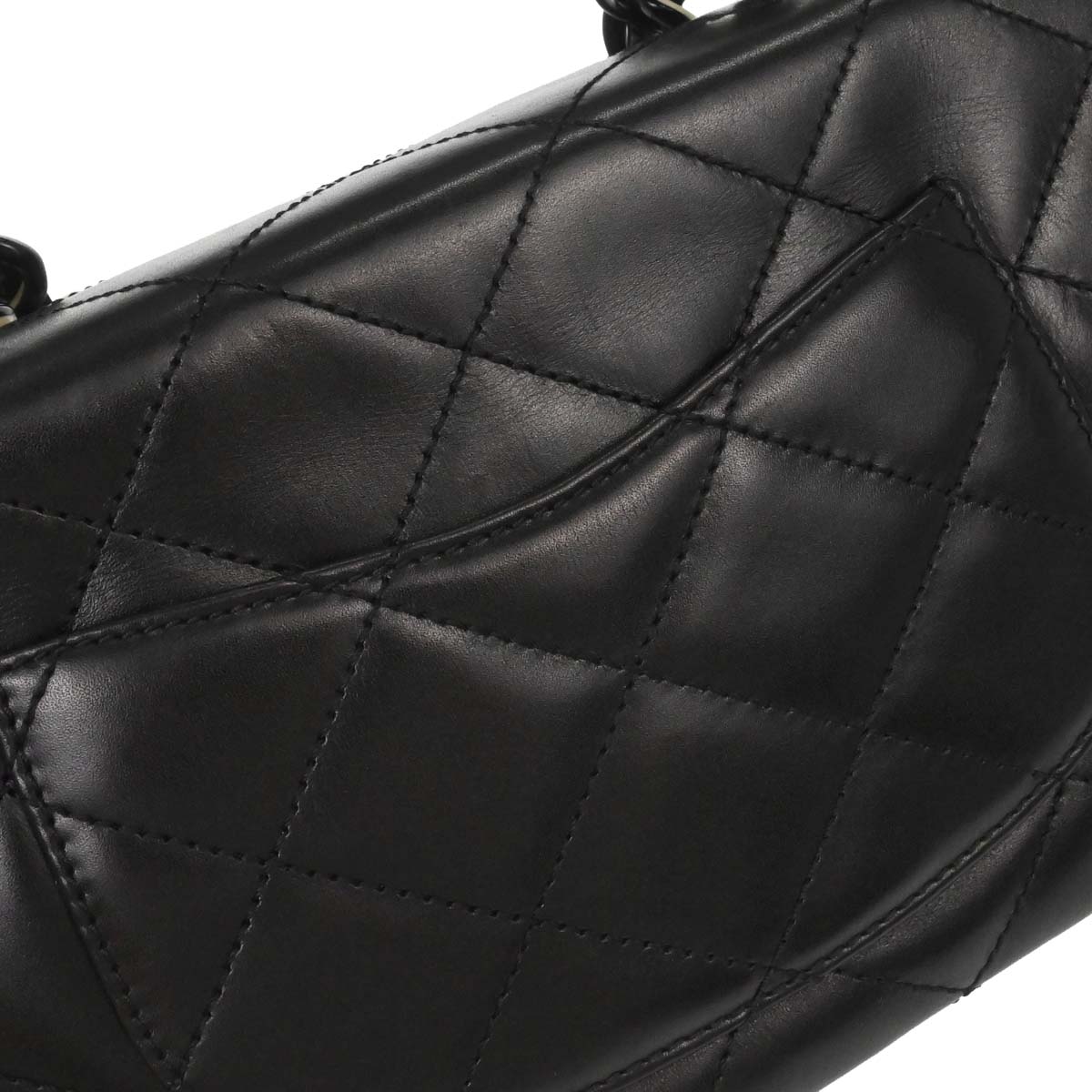 Chanel Black Lambskin Acrylic Chain Shoulder Bag