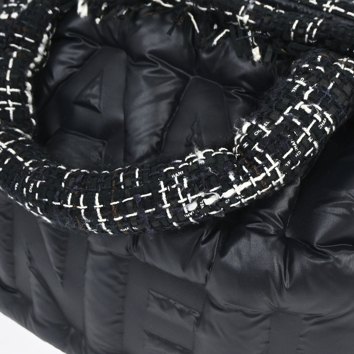 Chanel Black Nylon Coco Neige Doudoune 2way Shoulder Tote Bag
