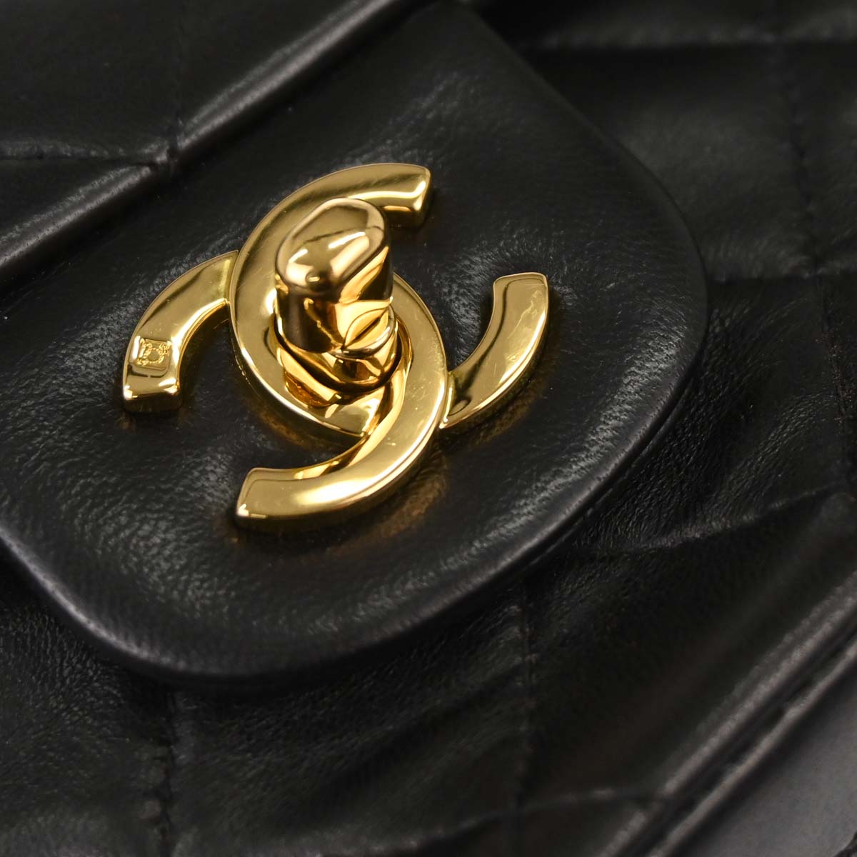 Chanel 1994-1996 Black Lambskin Medium Classic Double Flap Shoulder Bag