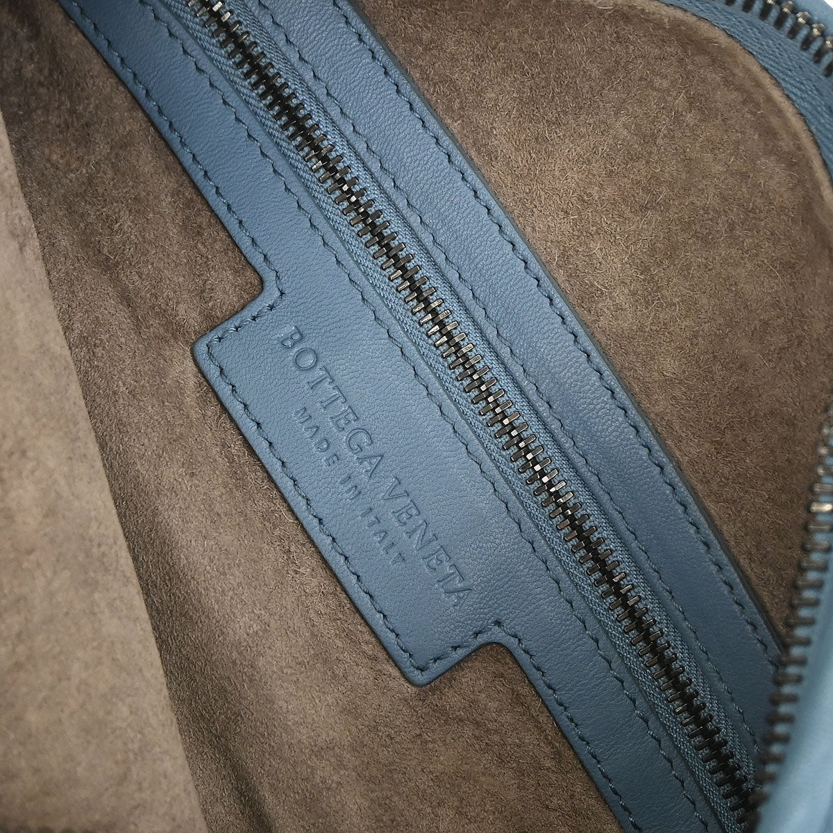 Bottega Veneta Blue Lambskin Intrecciato Hobo Handbag