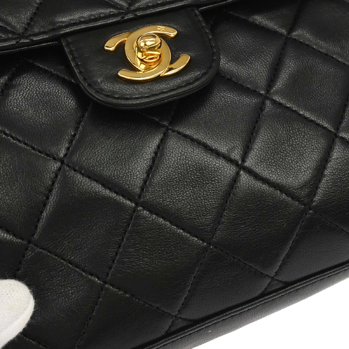 Chanel 1989-1991 Black Lambskin Single Flap Shoulder Bag