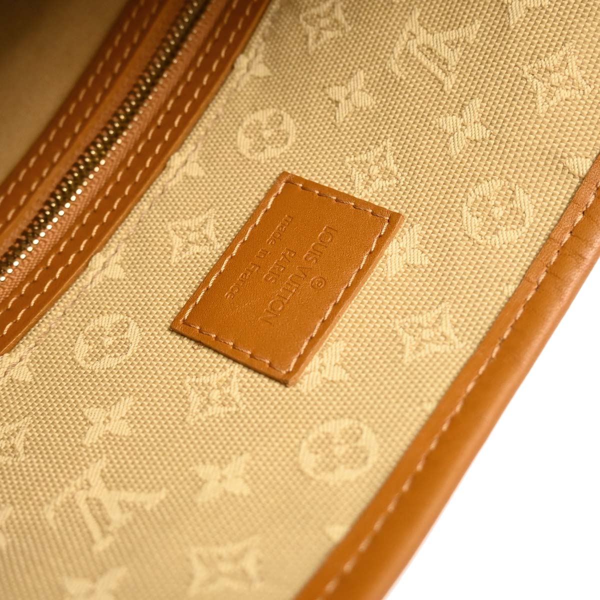Louis Vuitton Monogram Mini Besace Mary Kate Shoulder Bag M92323