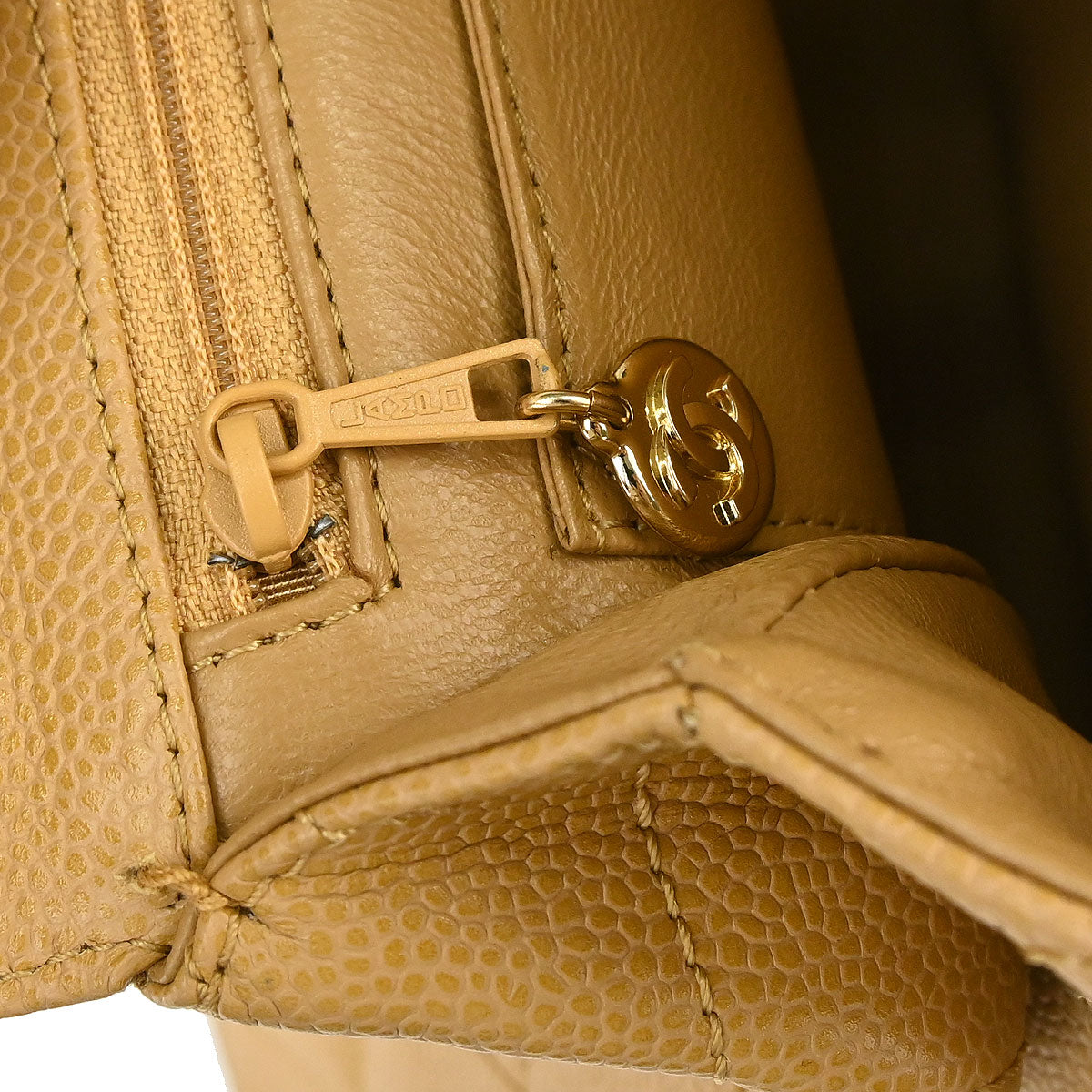 Chanel 2003-2004 Beige Caviar Skin Kelly Handbag
