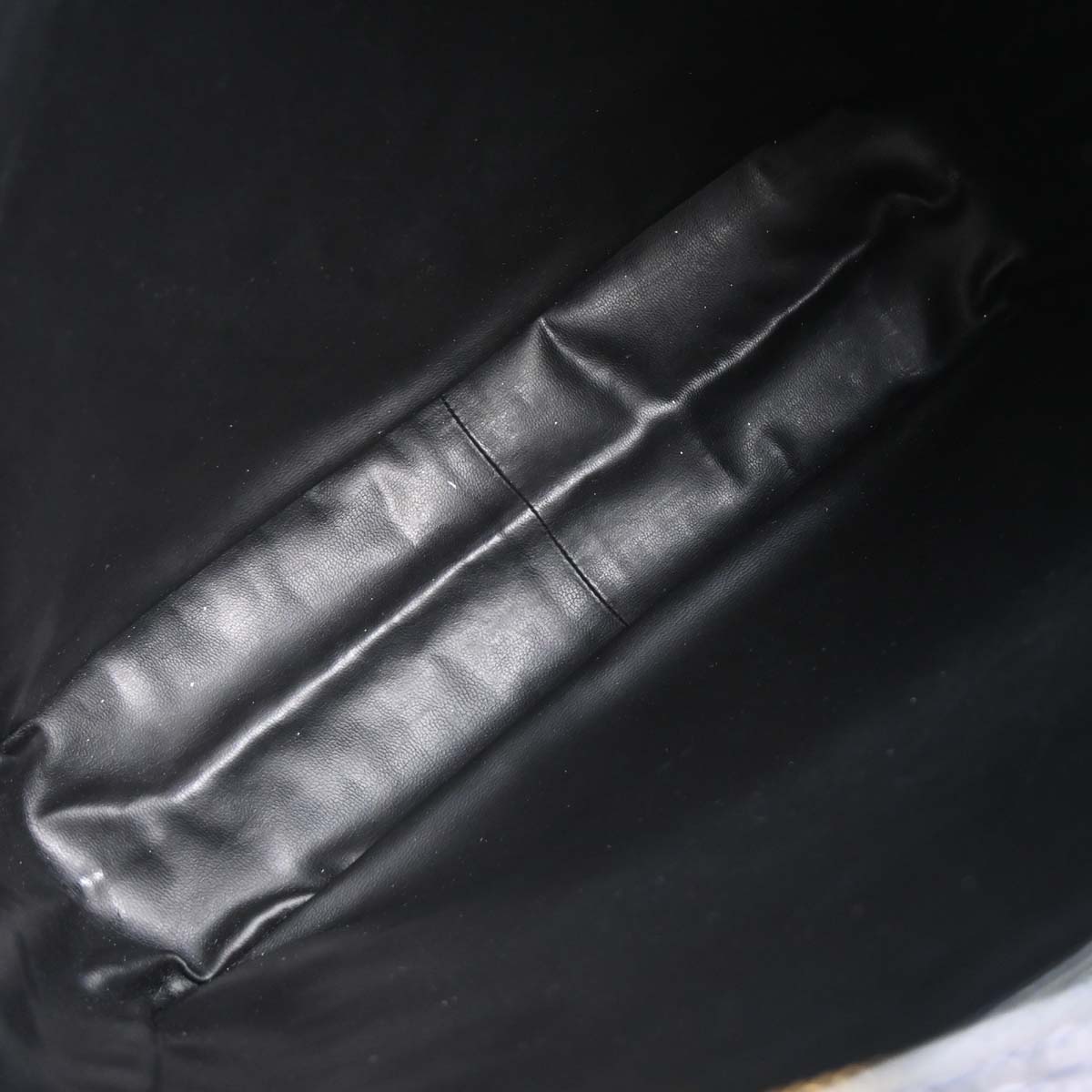 Chanel 1991-1994 Black Caviar Skin Triple CC Shoulder Tote Bag
