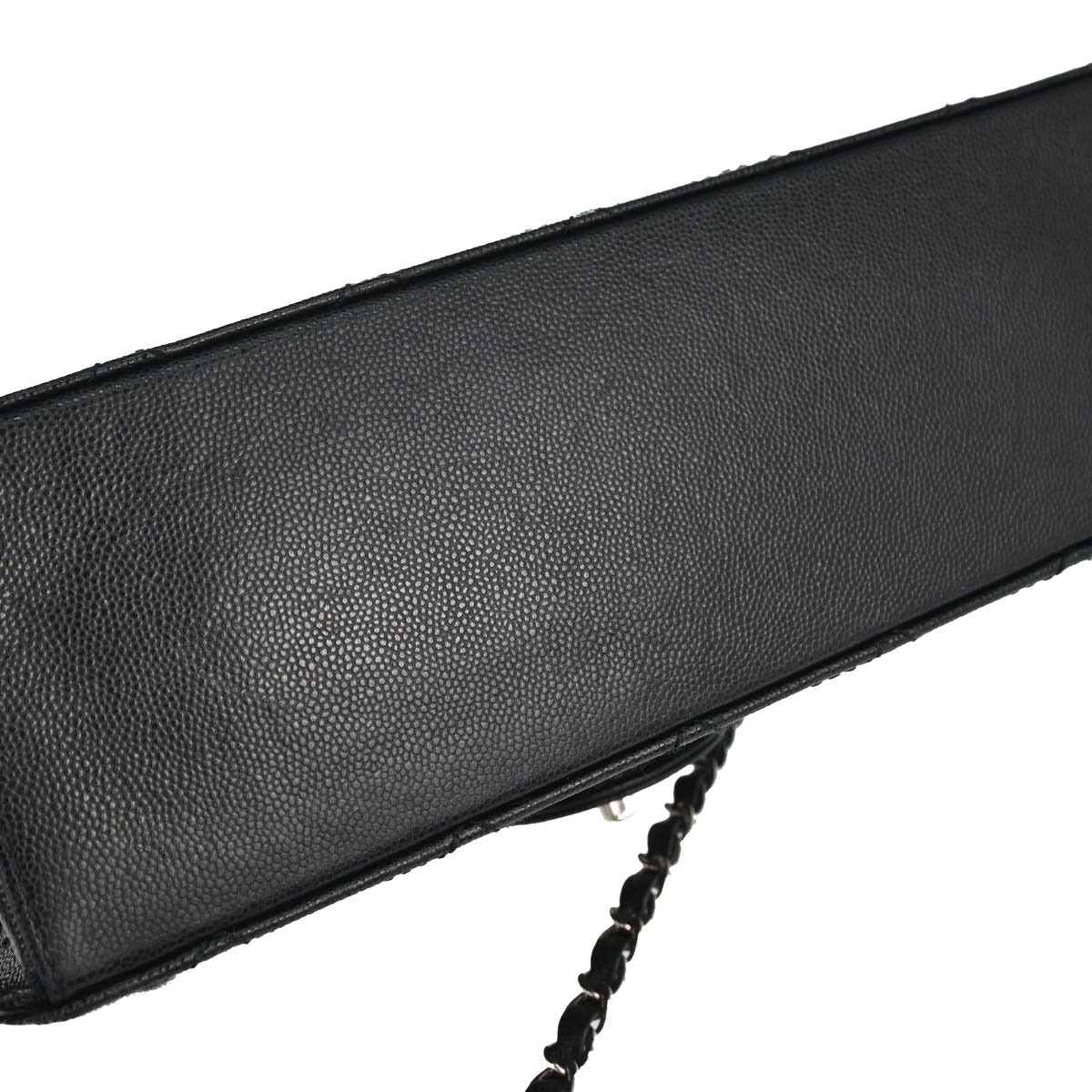 Chanel 1997-1999 Black Caviar Skin Jumbo Classic Flap Shoulder Bag