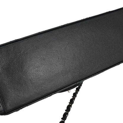 Chanel 1997-1999 Black Caviar Skin Jumbo Classic Flap Shoulder Bag
