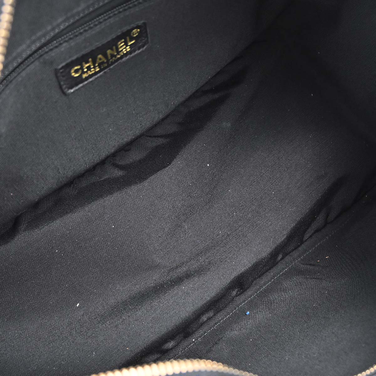 Chanel 2002-2003 Black Caviar Skin GST Tote Chain Handbag