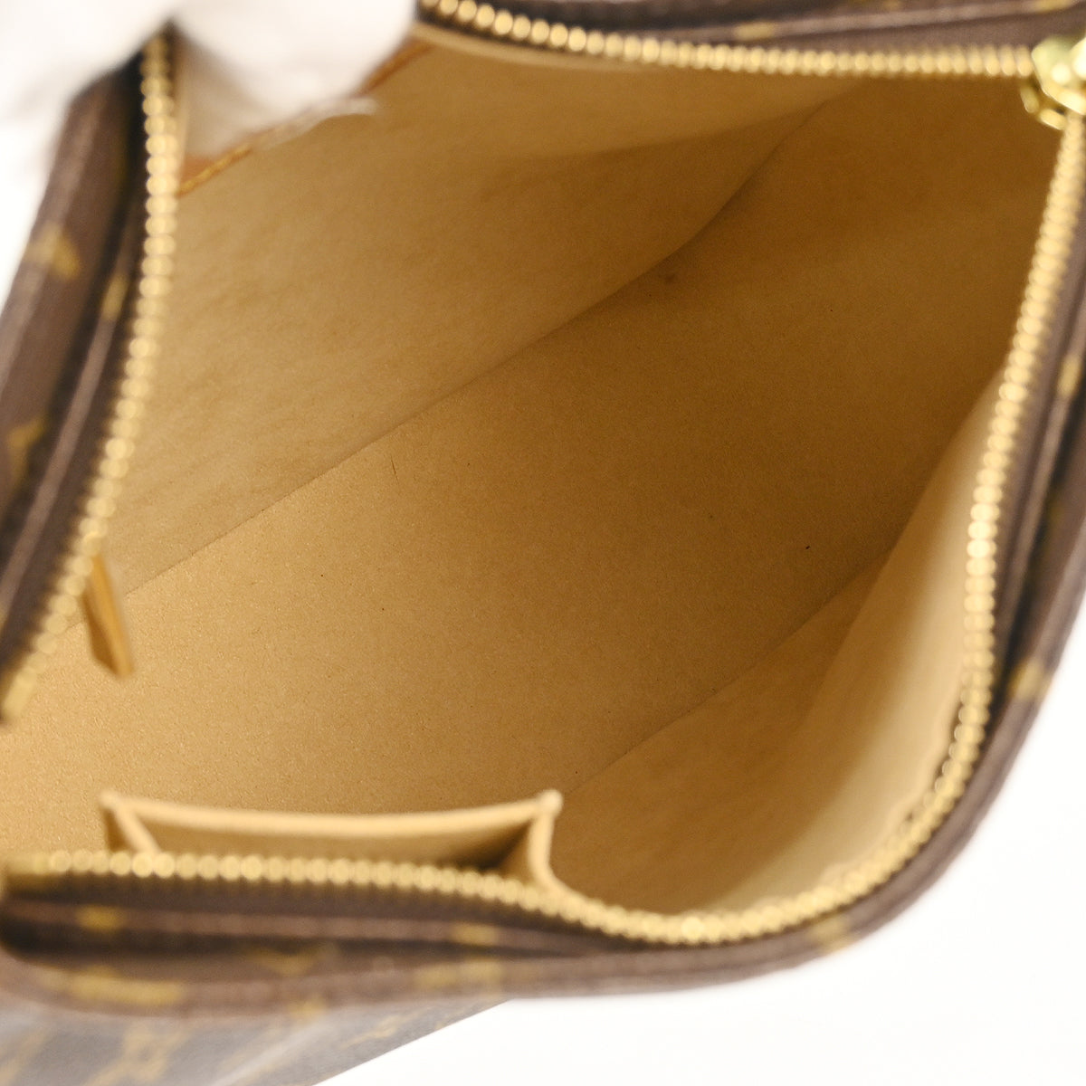 Louis Vuitton Monogram Looping MM Handbag M51146
