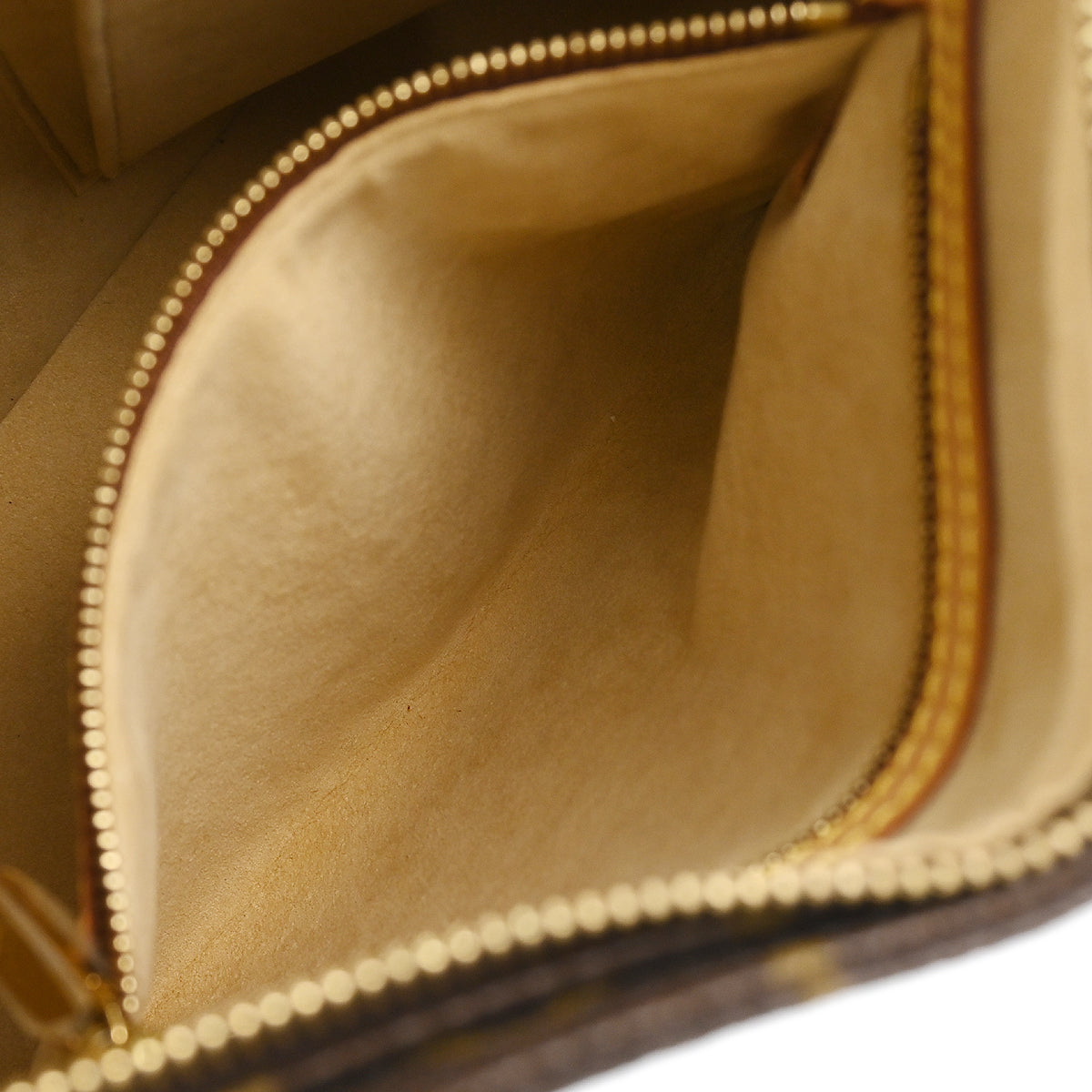 Louis Vuitton Monogram Looping MM Handbag M51146